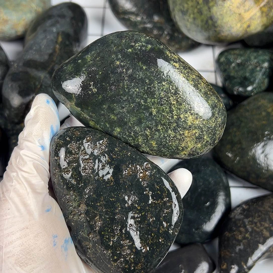 未镶嵌蛇纹石玉西藏藏玉药王石米*?