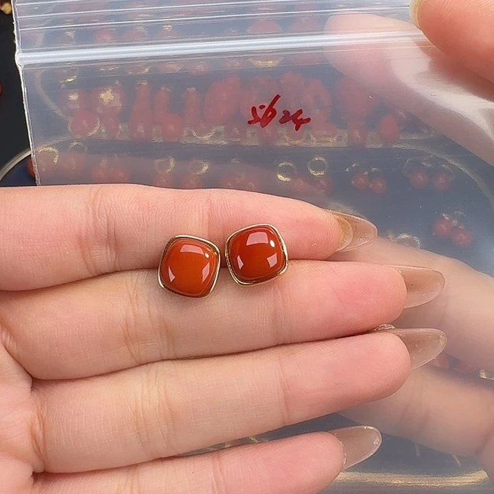 南红玛瑙银S925镶嵌耳饰