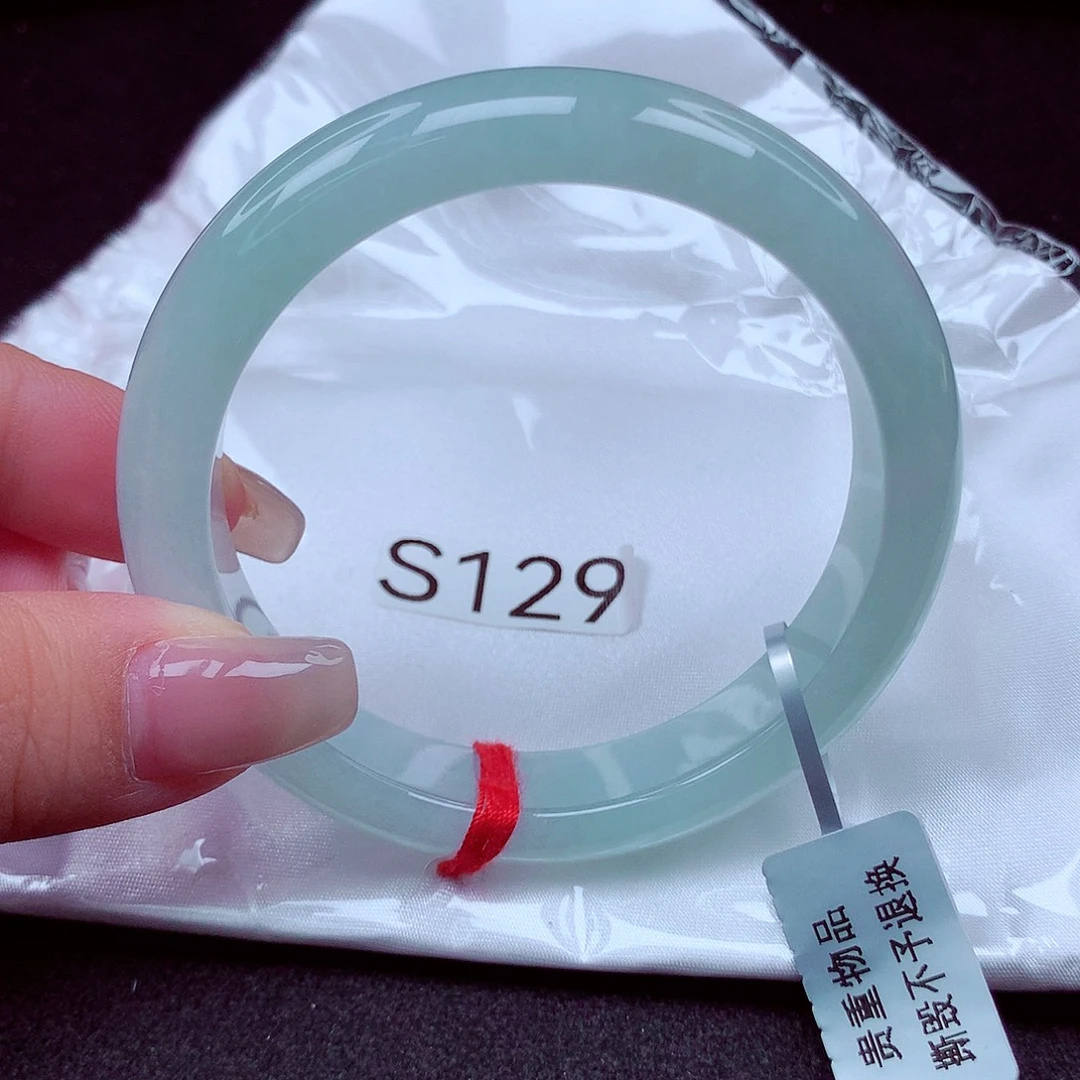 翡翠未镶嵌手镯天然缅甸翡翠A货