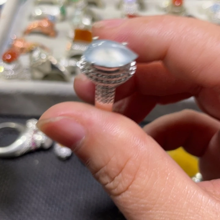 翡翠未镶嵌戒指缅甸天然翡翠