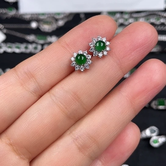 翡翠未镶嵌颈饰翡翠未镶嵌耳钉56