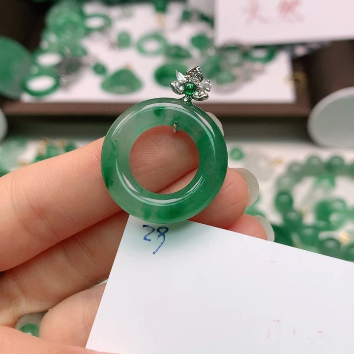 石英质玉颈饰银S925镶嵌一*杯