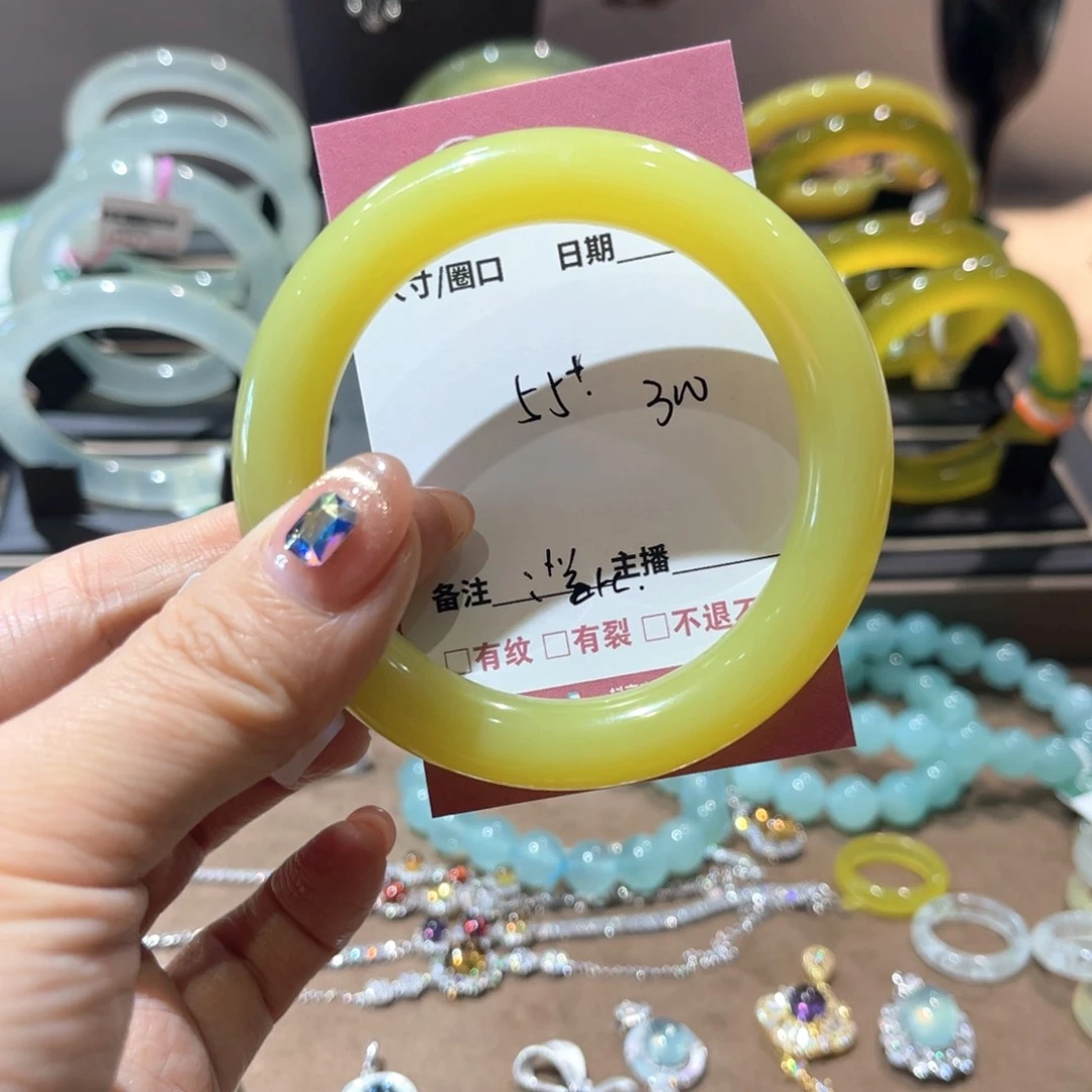 岫玉手镯未镶嵌溪**来手镯