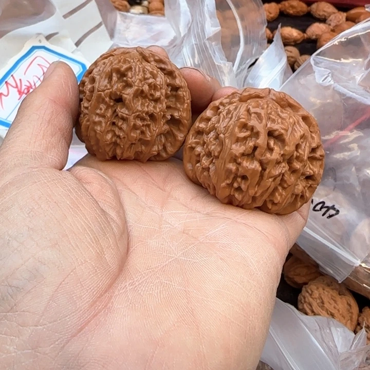 文玩核桃吊坠爱**肉42水龙纹