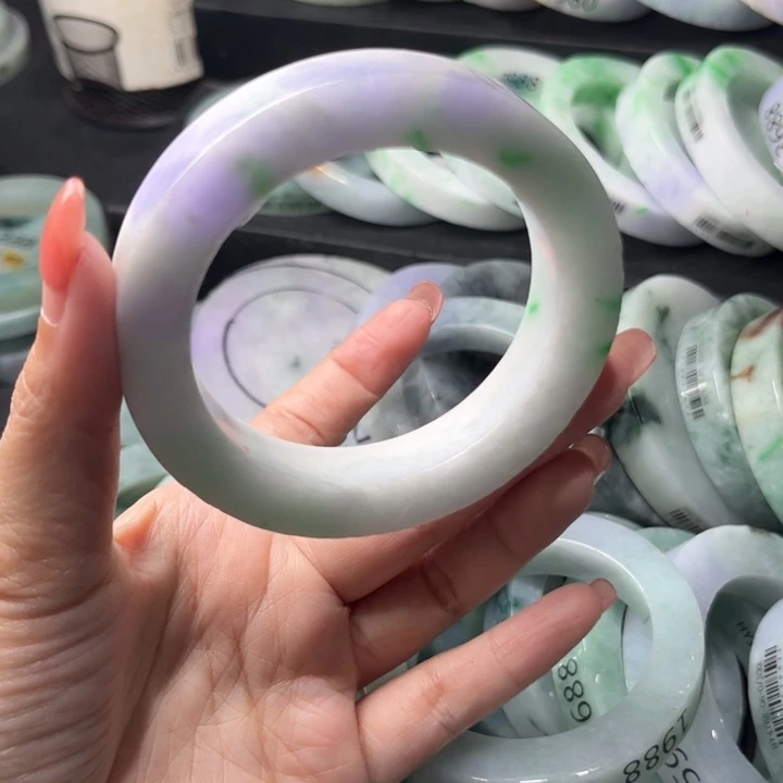 定制翡翠未镶嵌手镯