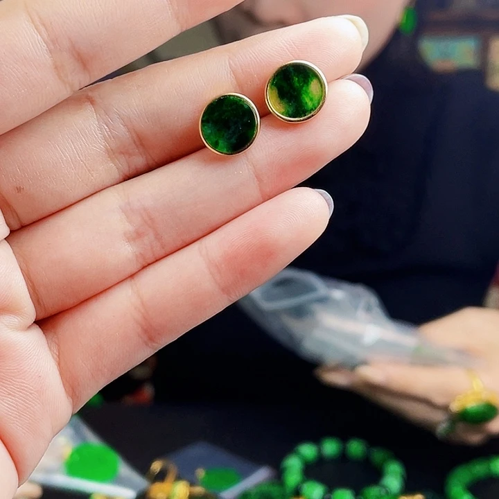 翡翠银S925镶嵌颈饰多样性