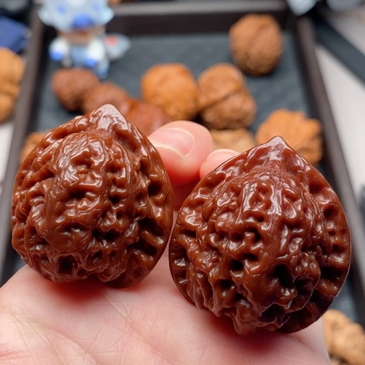 文玩核桃把件野生全品无修