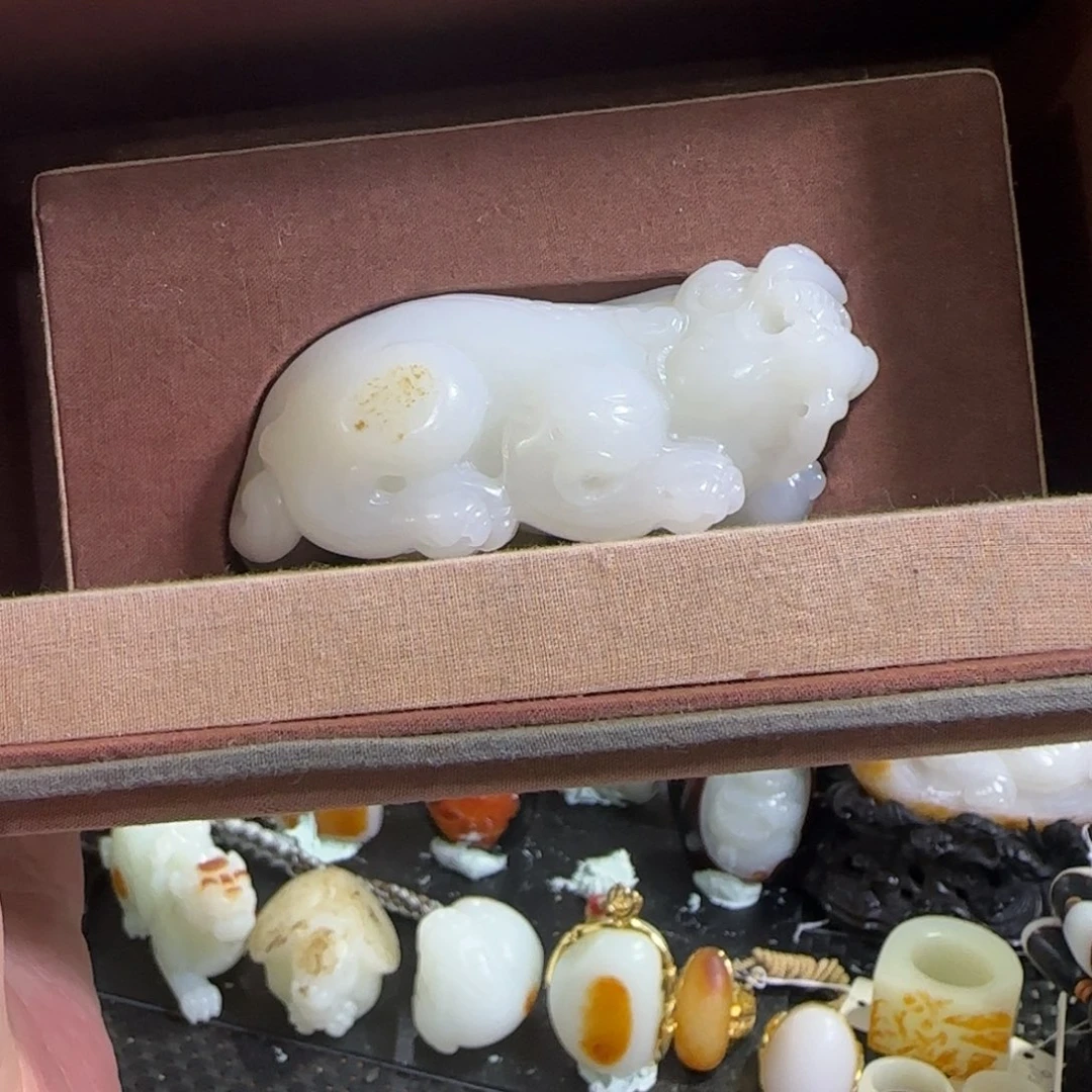 未镶嵌和田玉挂件