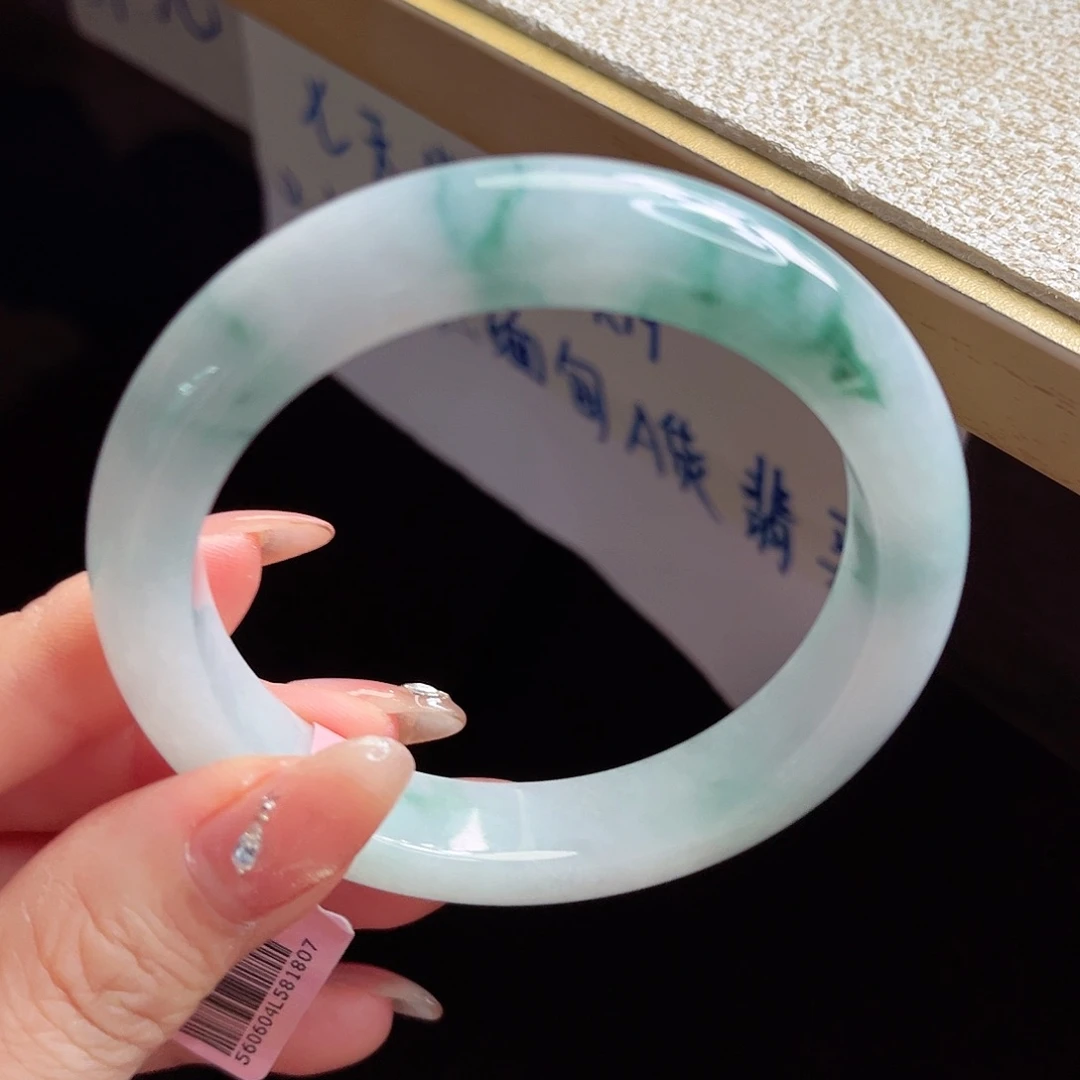 翡翠未镶嵌手镯手镯