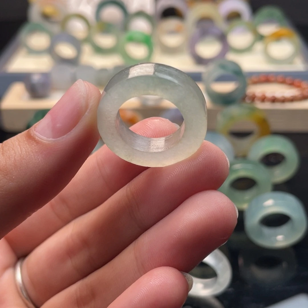 未镶嵌定制翡翠白月光