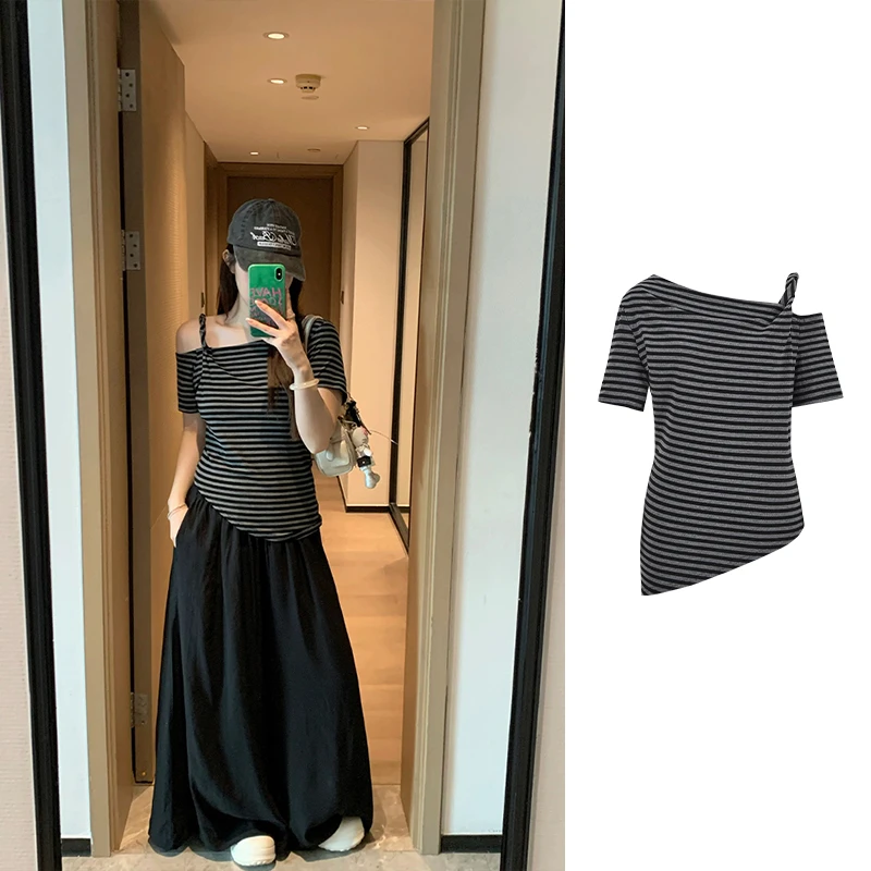 MosesQueen/魔西女王露肩条纹露肩T恤夏季斜肩修身显瘦休闲上衣
