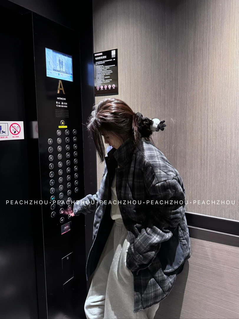 『PEACHZHOU』双面穿米鼠印花格纹菱格绗线宽松翻领外套休闲棉服