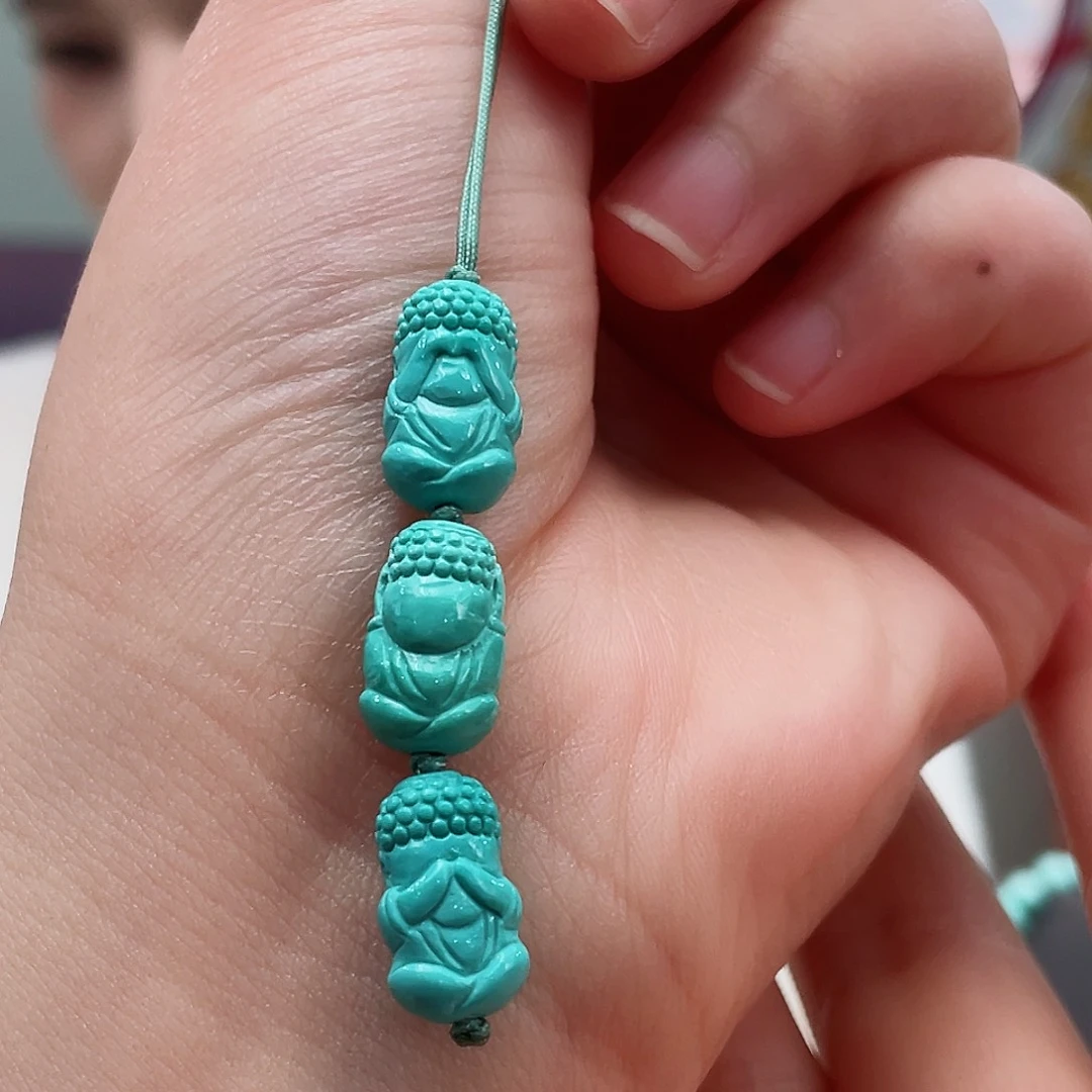 绿松石颈饰未镶嵌