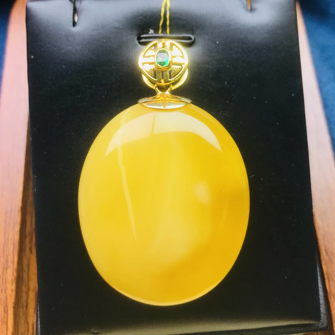 【芊玥珠宝】琥珀蜜蜡吊坠鸡油黄带百花镶嵌净高42宽36厚16.