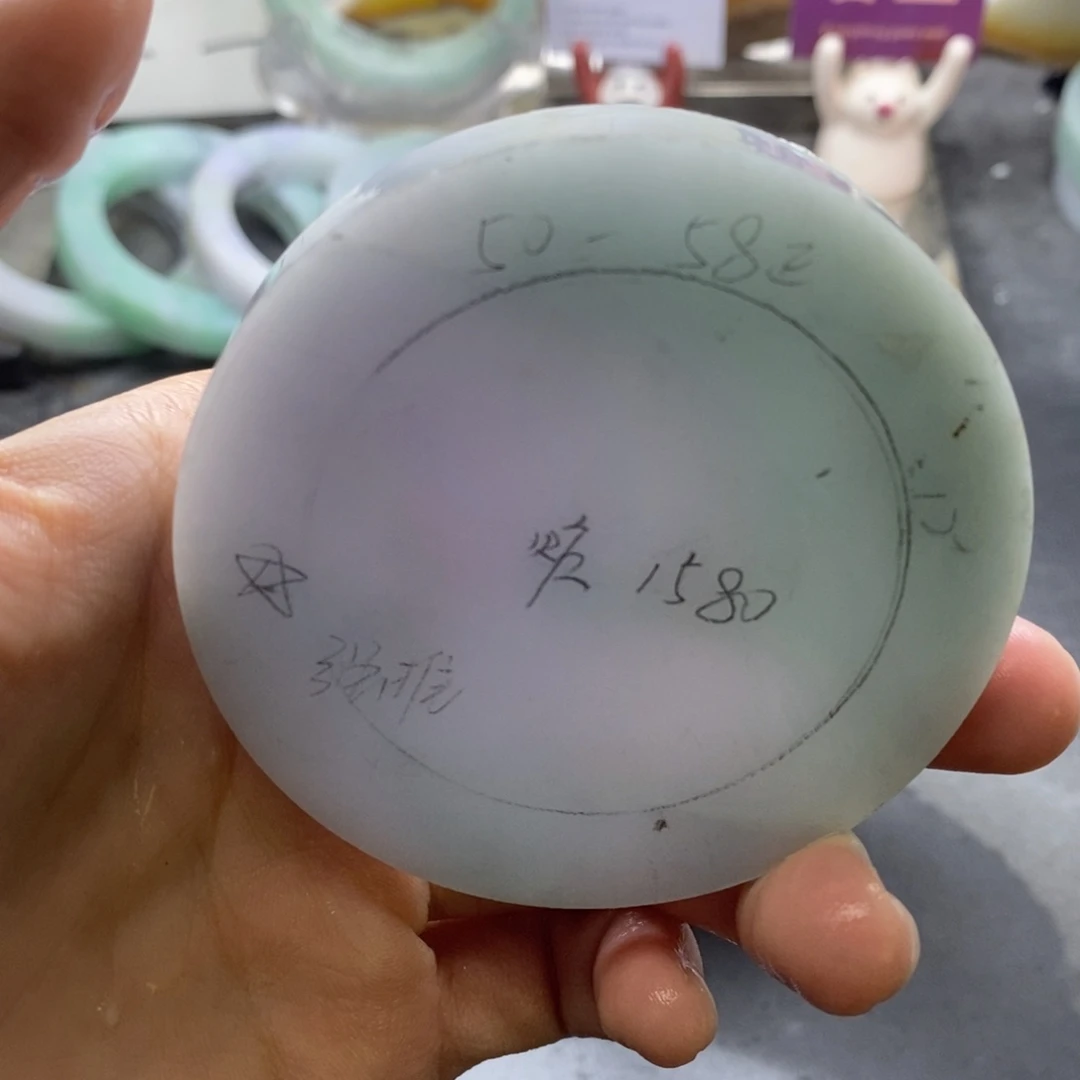 定制翡翠未镶嵌翡翠手镯