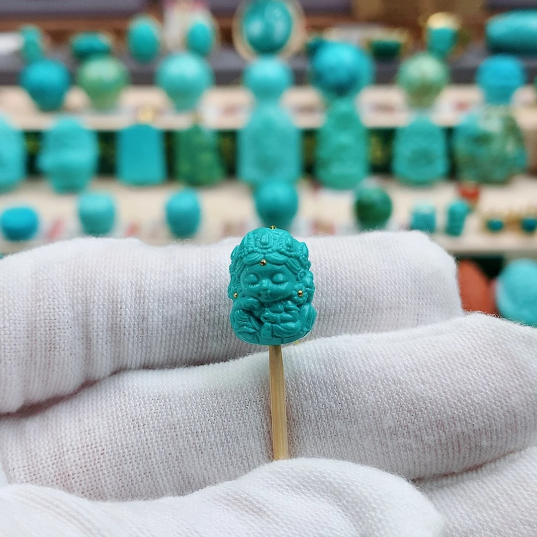 绿松石未镶嵌珠宝奇石