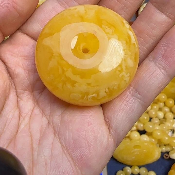 未镶嵌颈饰蜜蜡天然蜜蜡