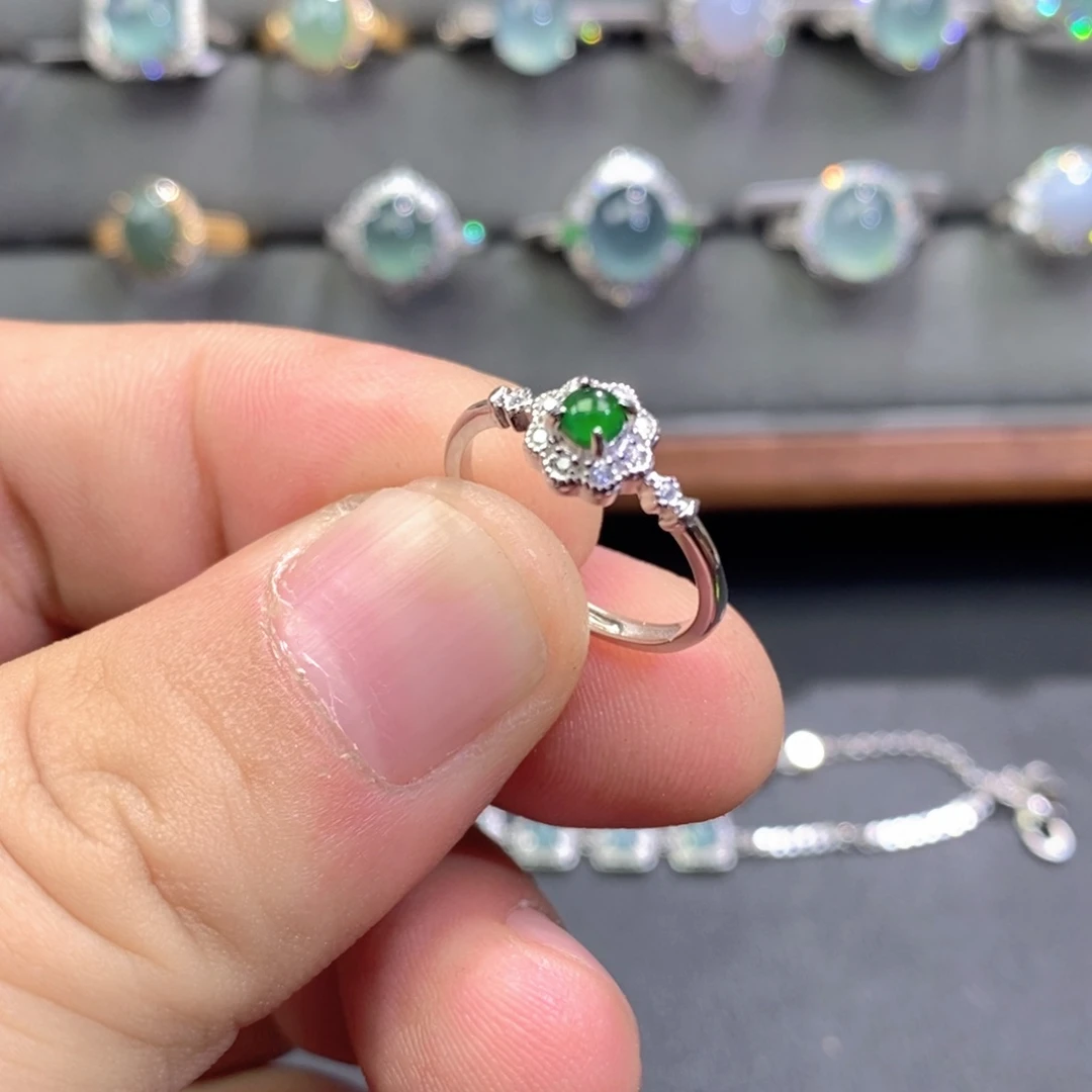 翡翠未镶嵌戒指翡翠