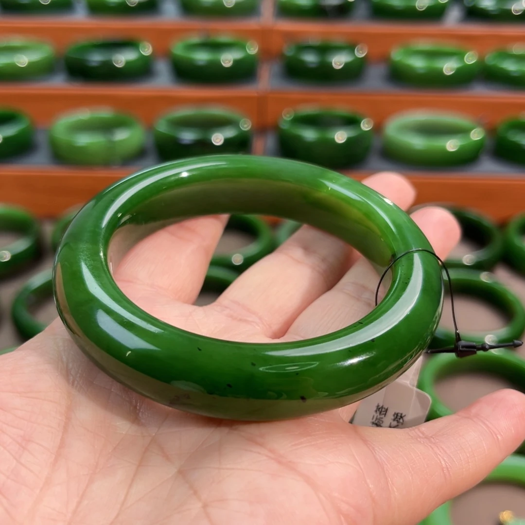 未镶嵌手镯和田玉（碧玉）