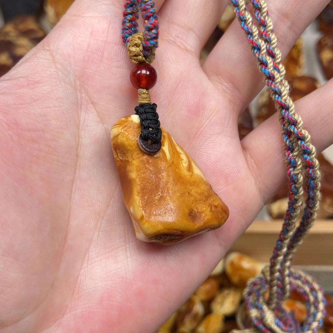 蜜蜡珠宝奇石未镶嵌