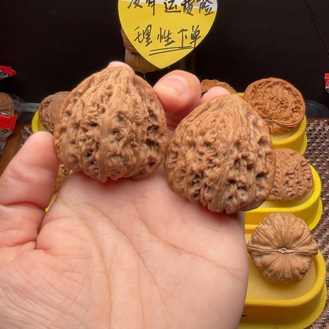 弎***条文玩核桃吊坠40尺寸密纹