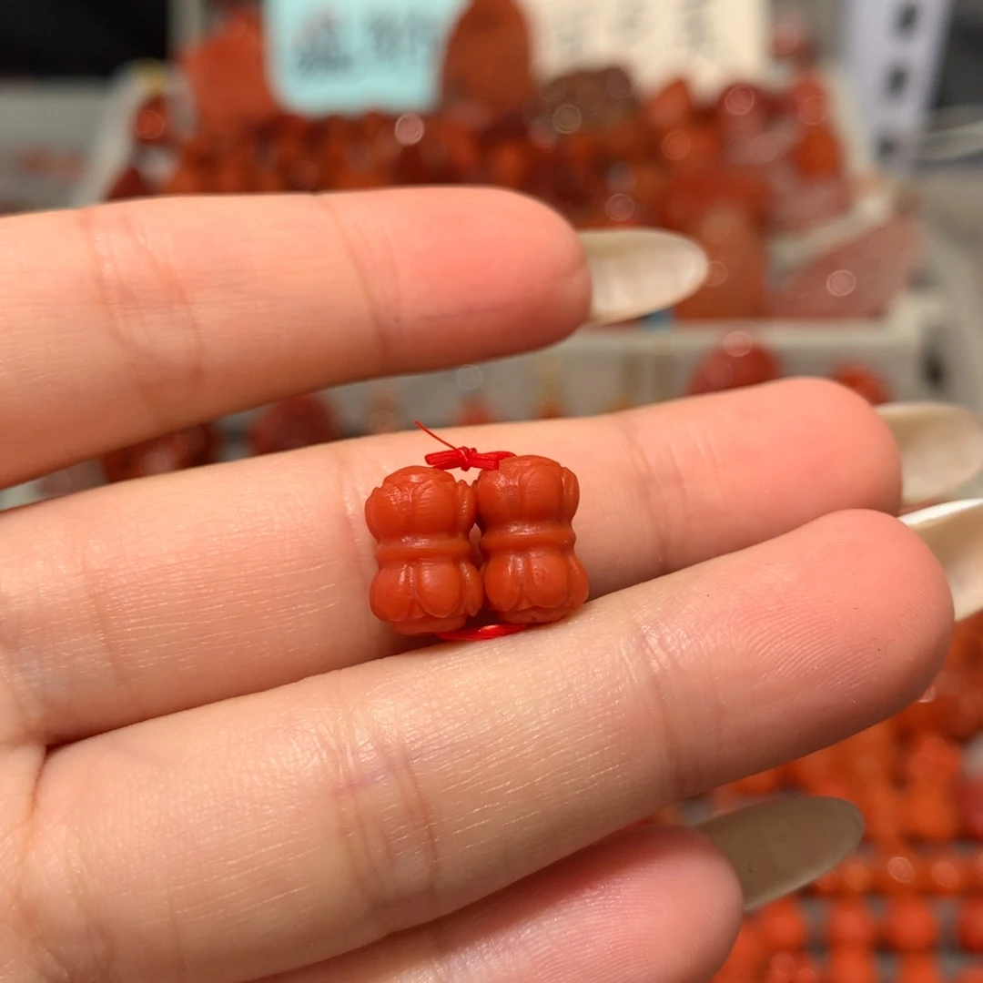 【闪购商品】未镶嵌并蒂莲南红玛瑙