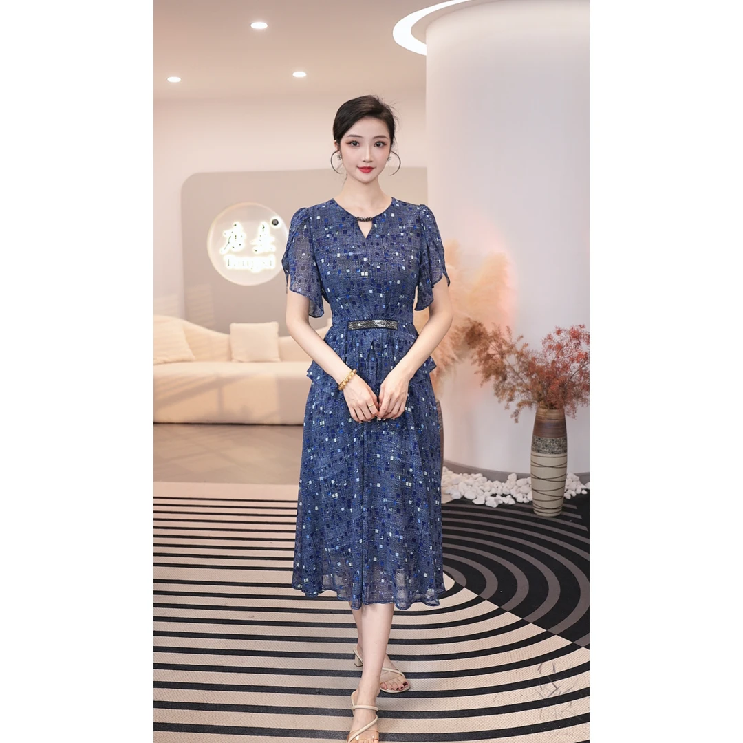 2025夏季新款【LT-1143】法式飘逸气质显瘦高级感蓝色大裙摆连衣裙