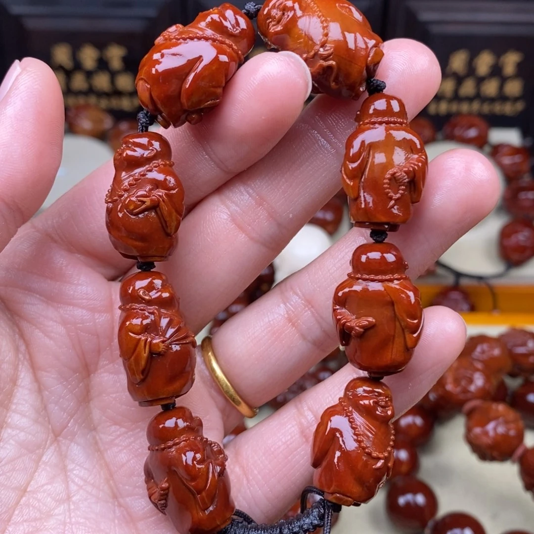 飞***鸢吊坠橄榄核八宝弥勒