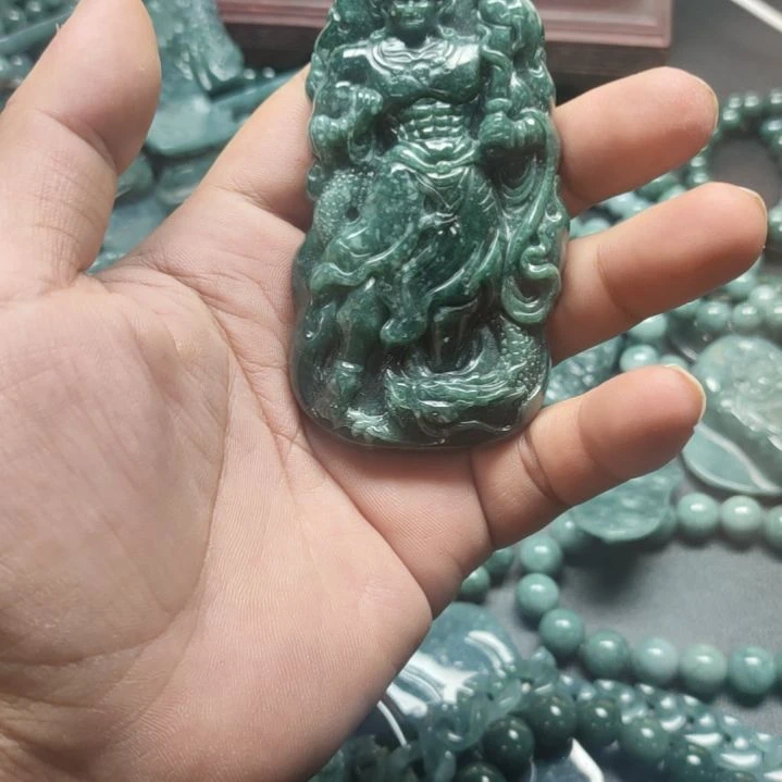 未镶嵌不动明王定制翡翠