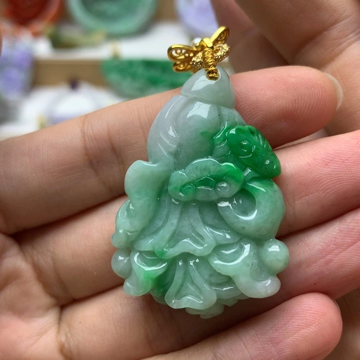 颈饰未镶嵌翡翠翡翠