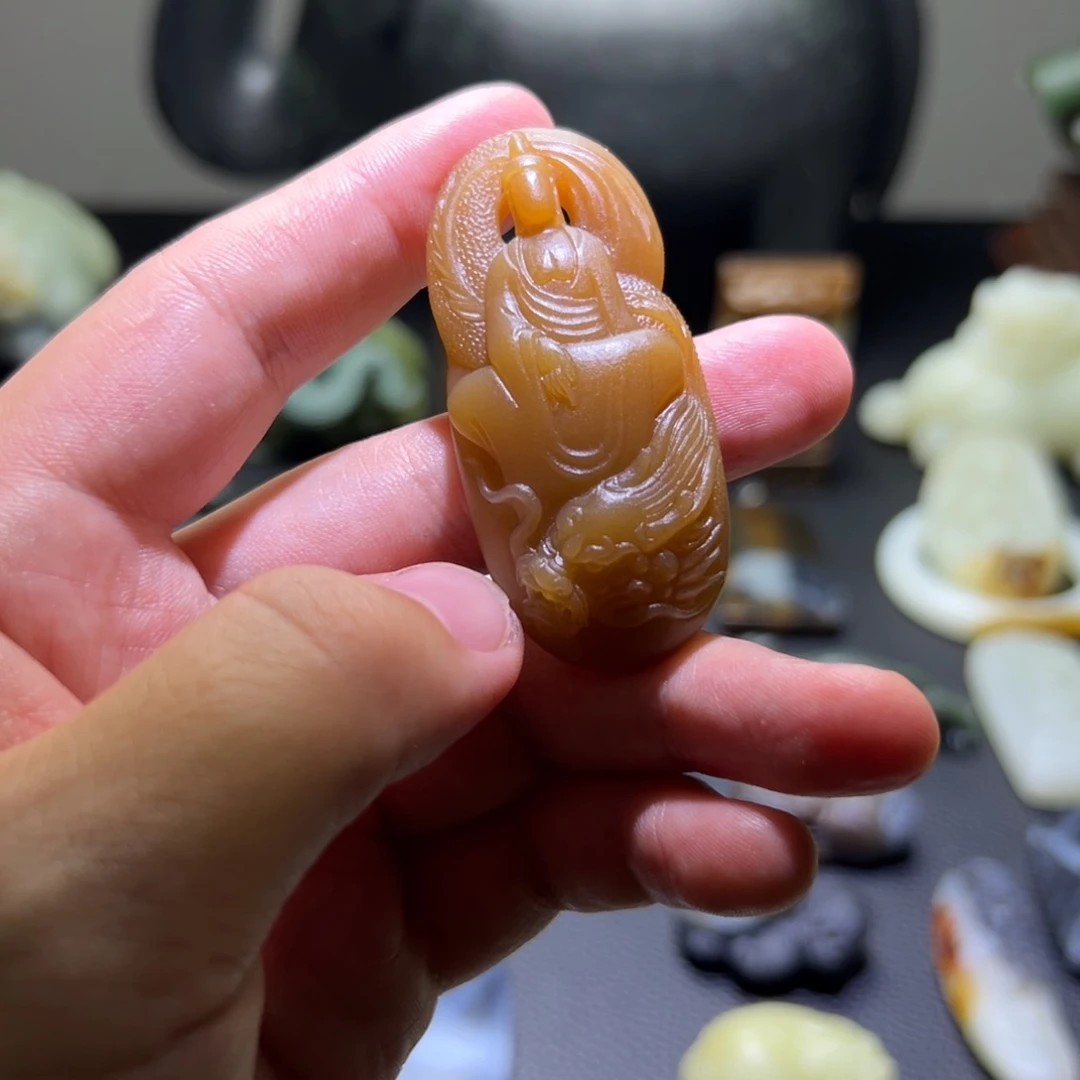 和田玉未镶嵌挂件陈***忙