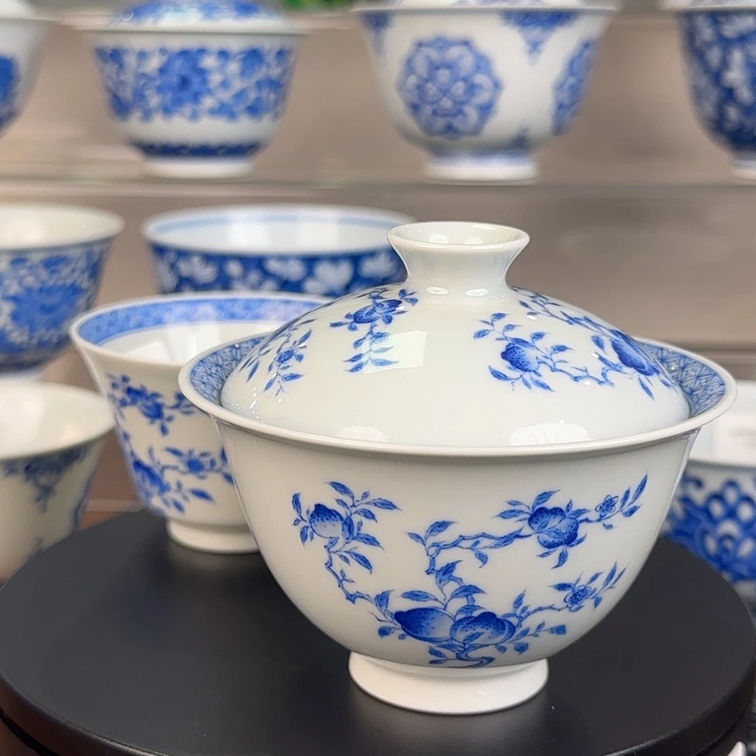 壹***茶景德镇手工手绘青花盖碗