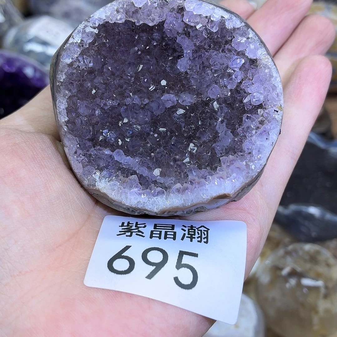 未镶嵌水晶大型摆件（非配饰）