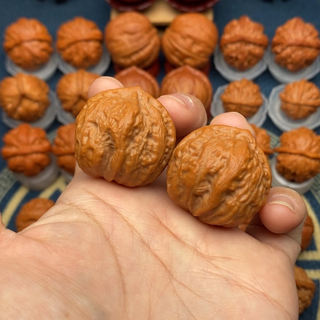 文玩核桃把件桃心官帽