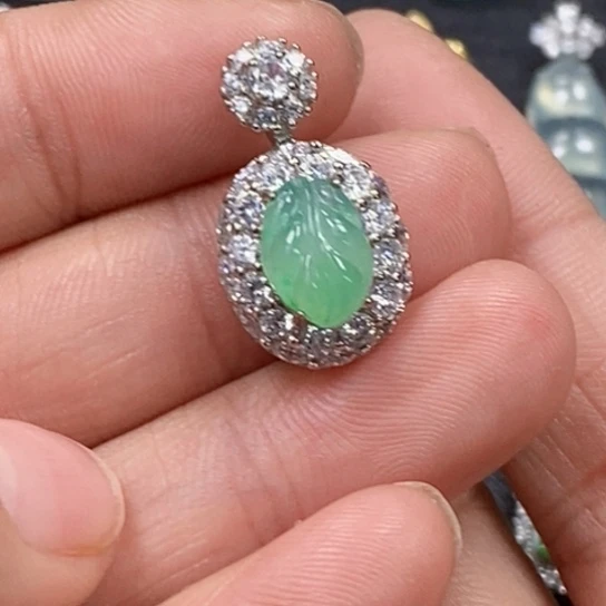 翡翠银S925镶嵌颈饰吊坠