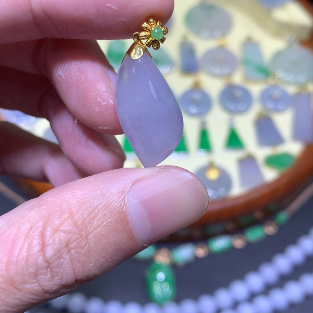 翡翠吊坠(不含链)18K金镶嵌