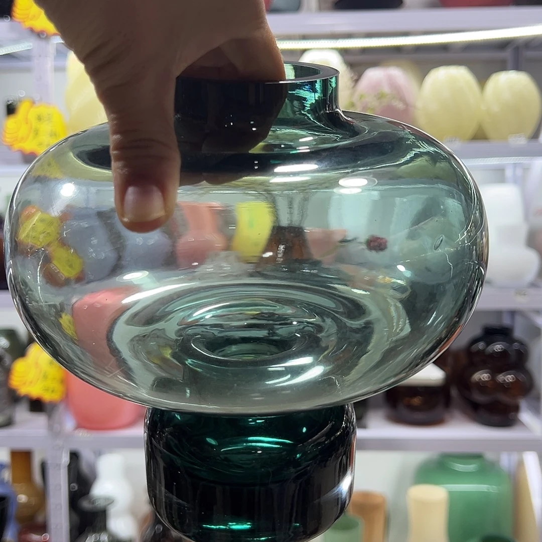 墨绿色花瓶微瑕aaaasa