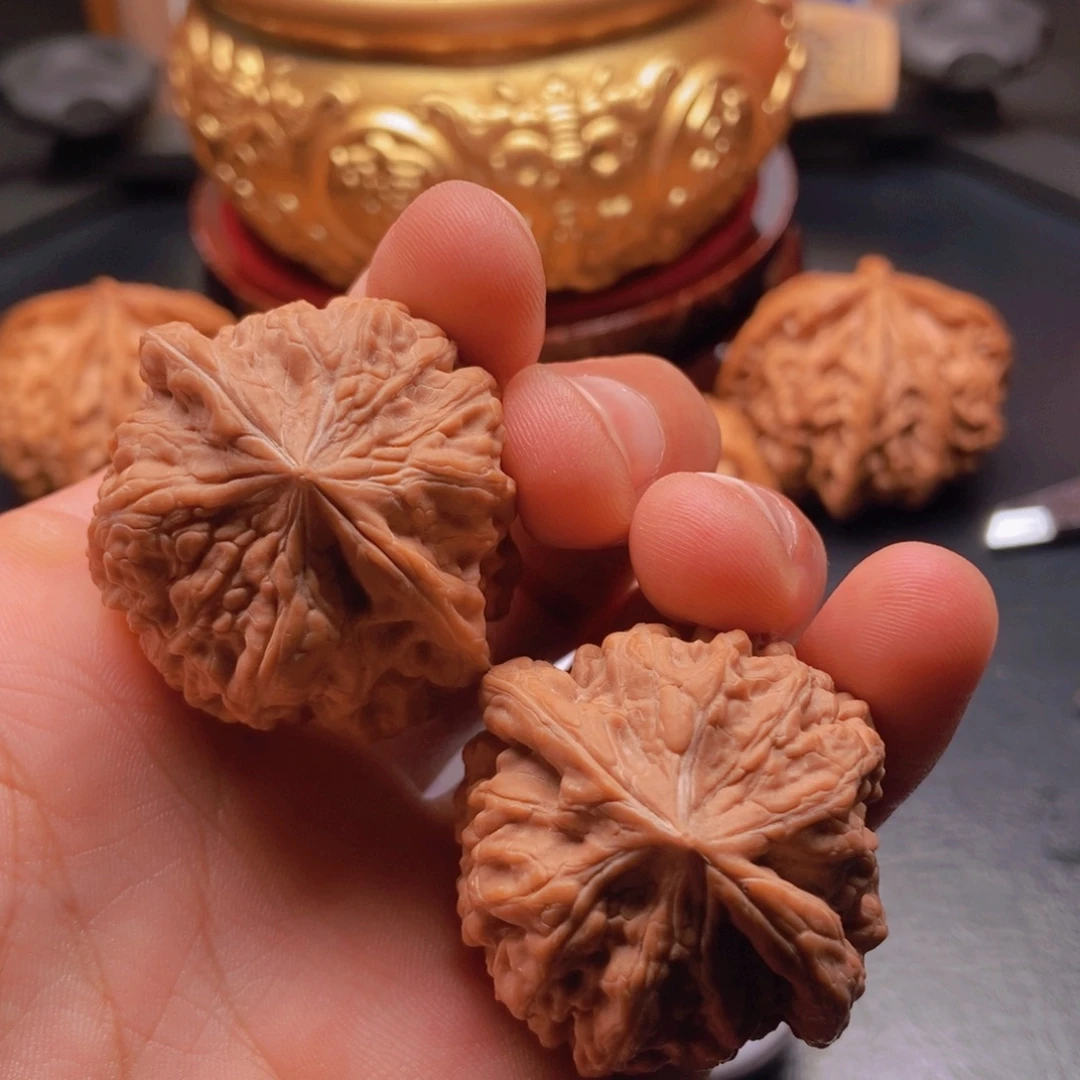 静***回吊坠文玩核桃平谷凹底全品