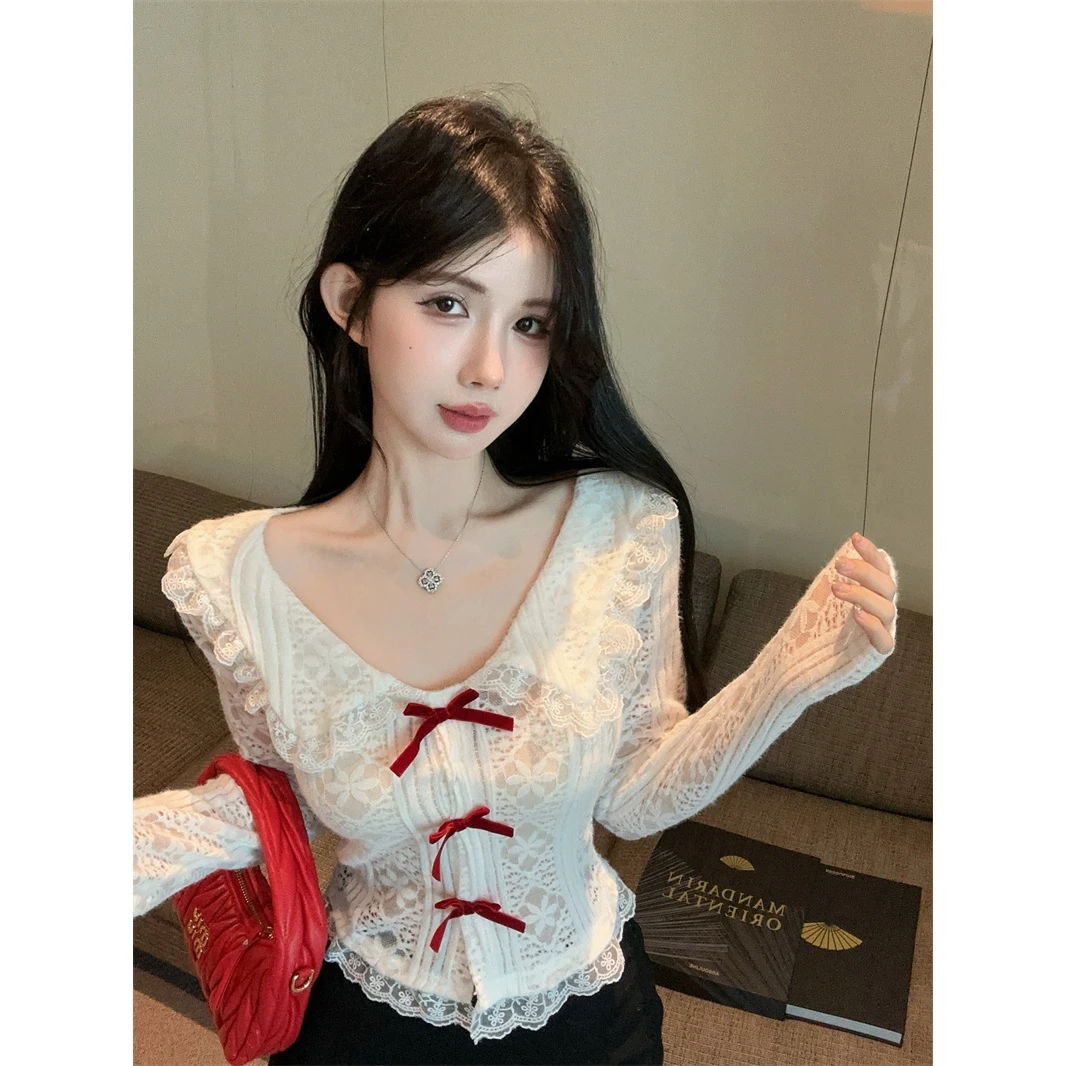 蝴蝶结甜美v领长袖衬衫女装春秋蕾丝拼接收腰衬衣设计感修身上衣