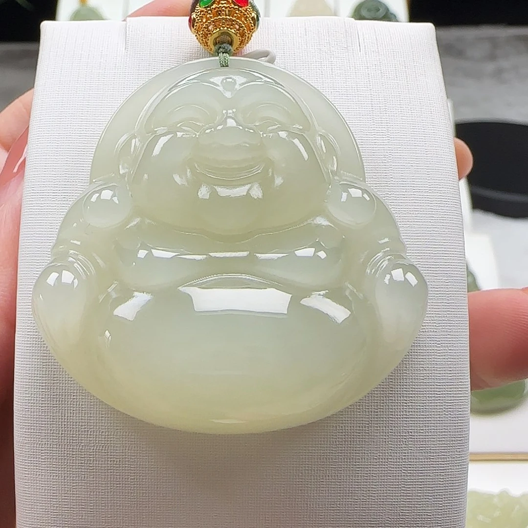 和田玉足金镶嵌颈饰