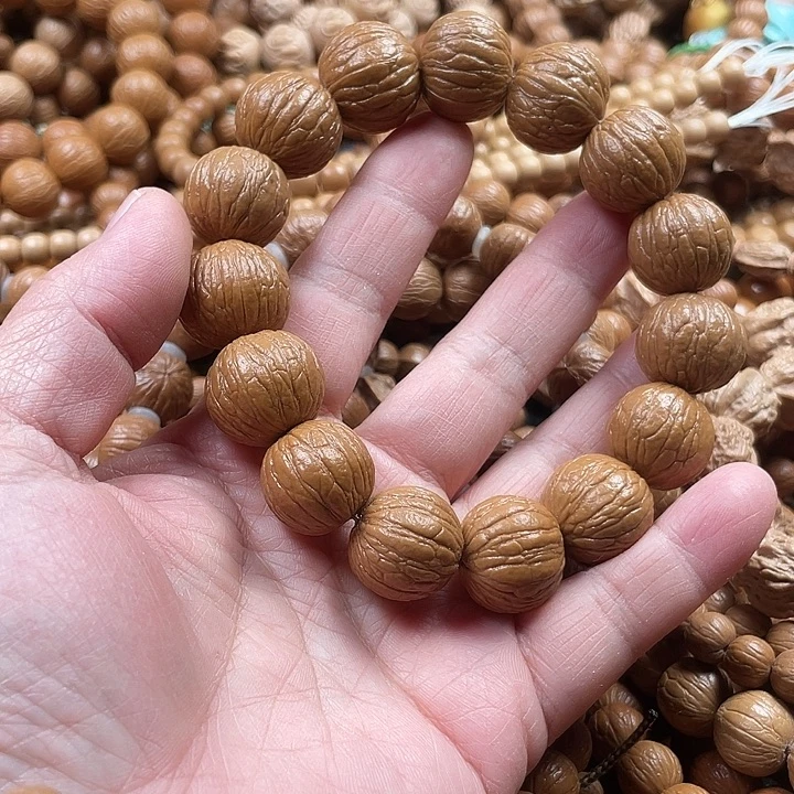 猴头核桃手串1.9聚宝盆