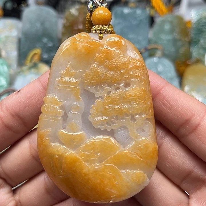 翡翠未镶嵌颈饰山水牌