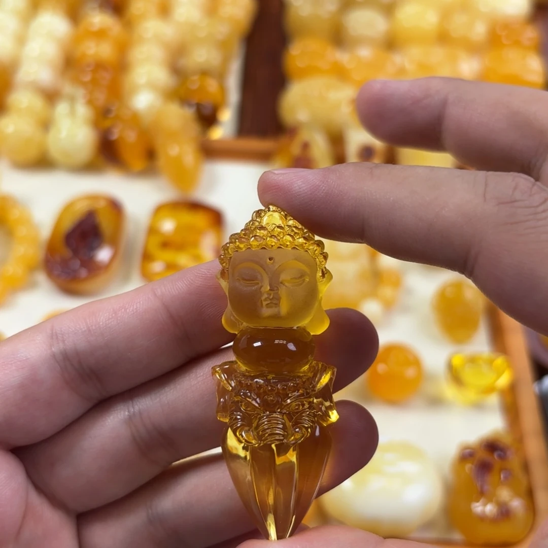 萨***莎裸石蜜蜡未镶嵌宝宝佛