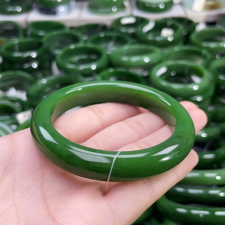 未镶嵌手镯和田玉（碧玉）往***，