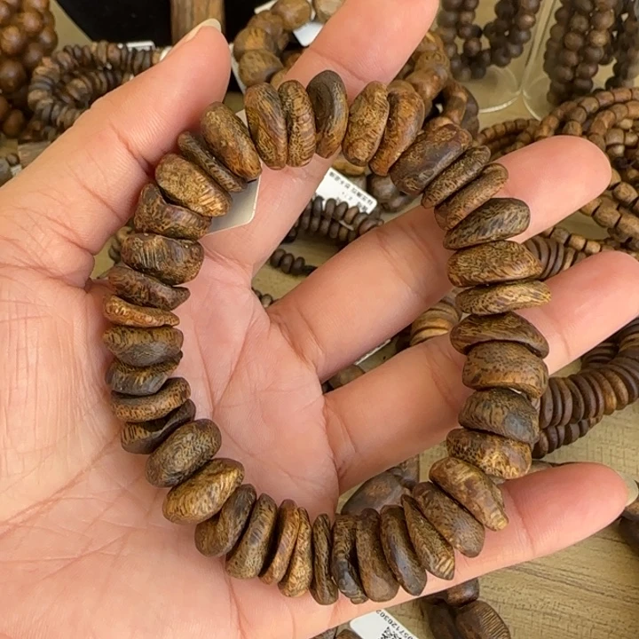 沉香手串陆河多样性发货一条卡14-21克
