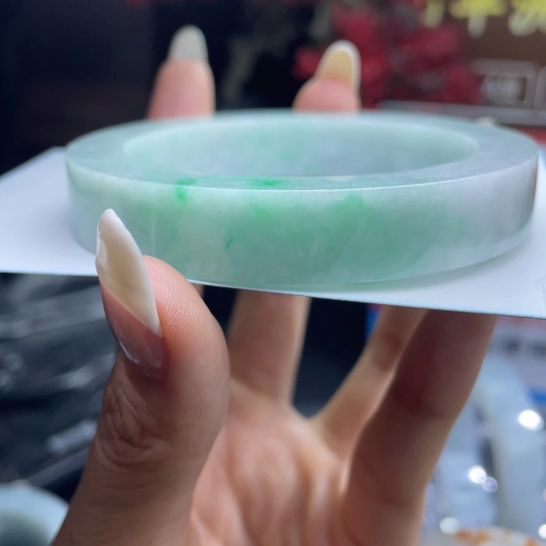 冬***冬定制翡翠未镶嵌正圈