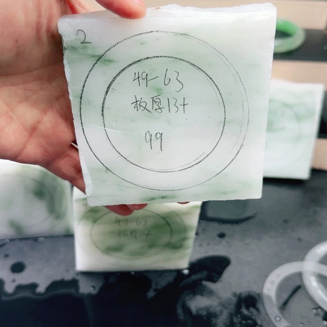 定制石英质玉生****w手镯