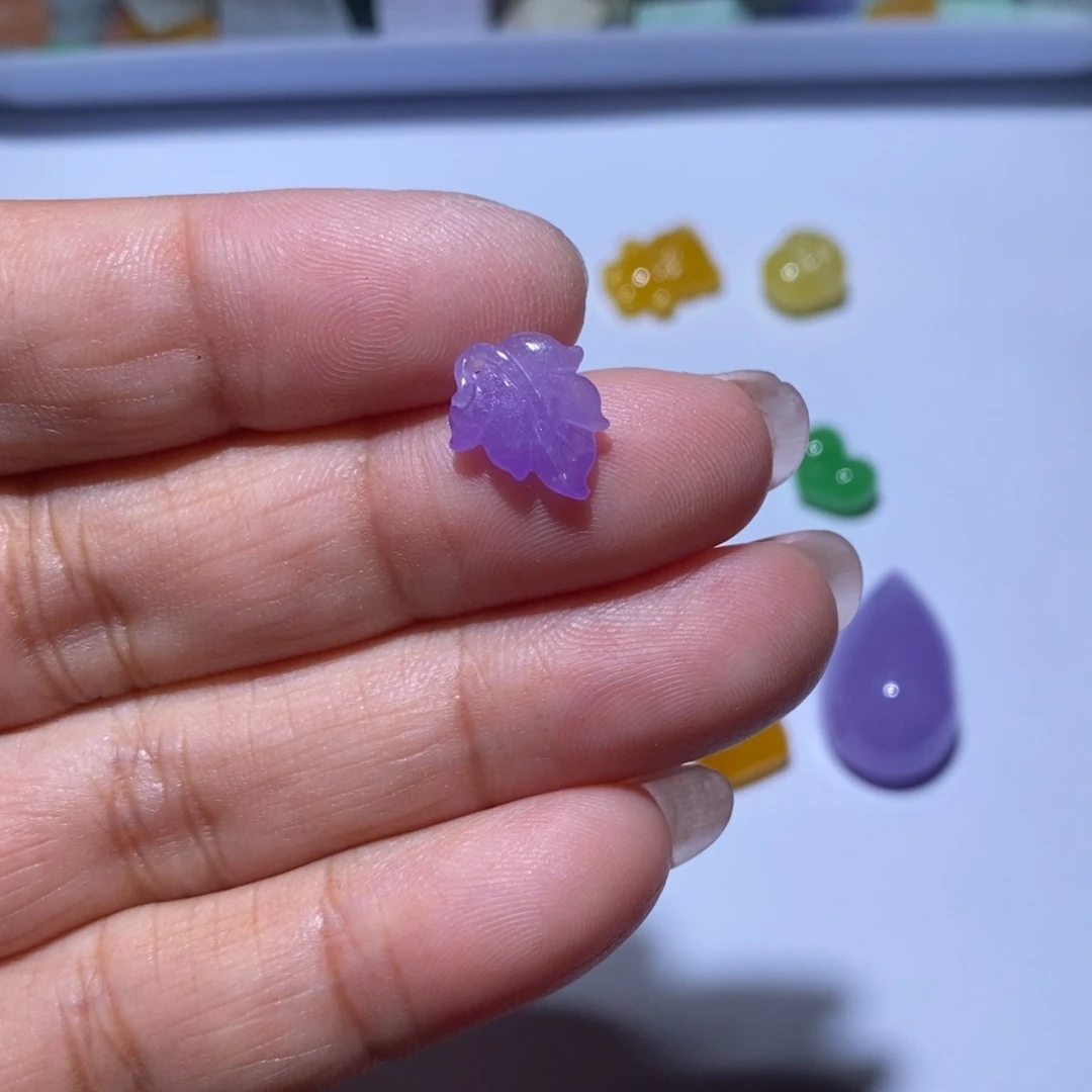颈饰未镶嵌翡翠1
