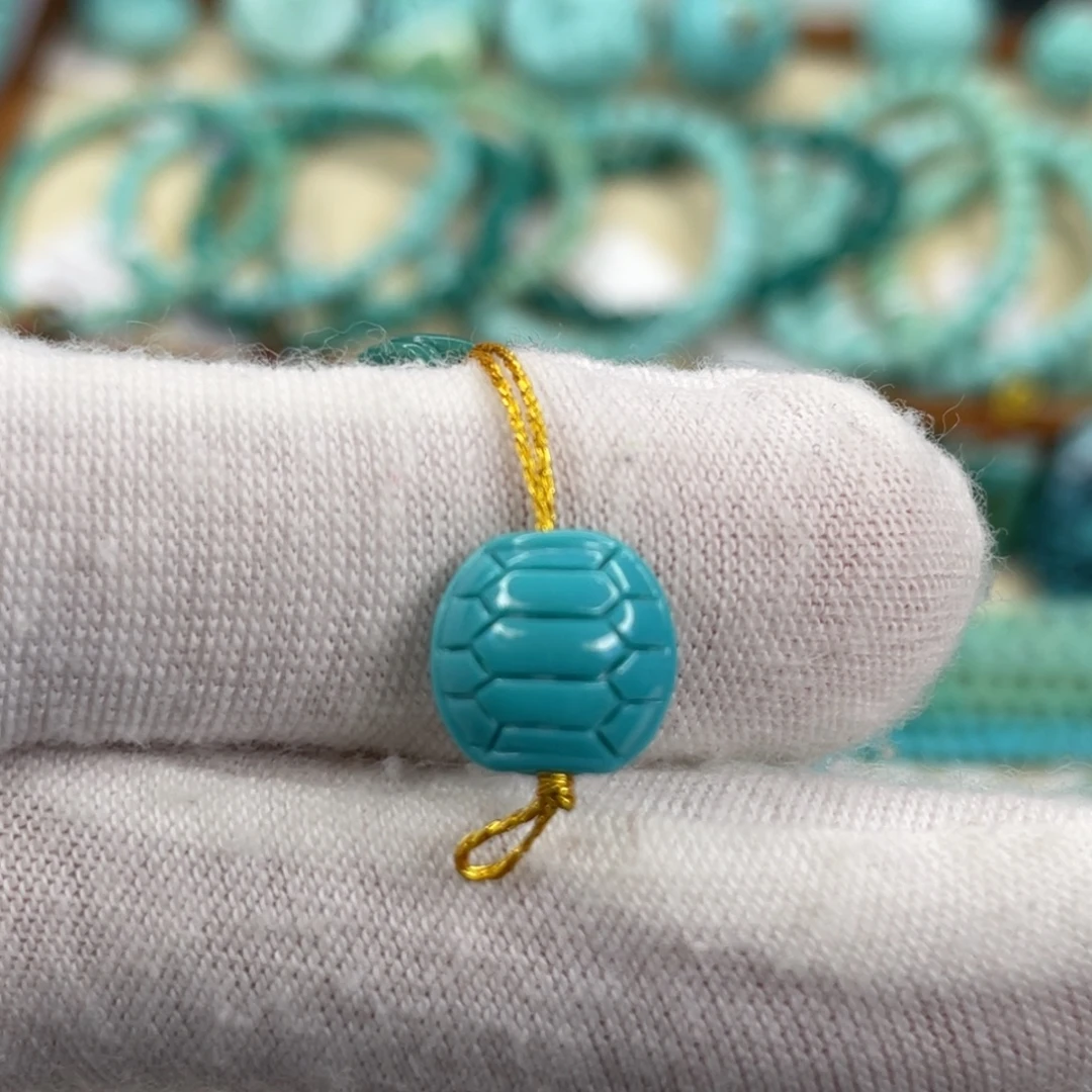 绿松石未镶嵌挂件