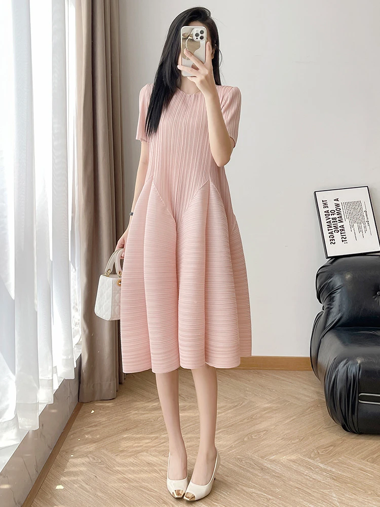 套头通勤风褶皱宽松腰高腰连衣裙遮肚黑色国风muji风